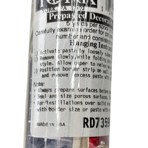 York Wallpaper Border Prepasted Fire Station Truck Dog Flag 5 YD X 9 inches NEW - Picture 10 of 12